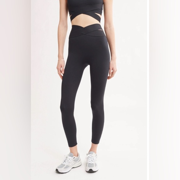 NWT Bandier Le Ore Corso Crossover Leggings in Black Size Small - Picture 7 of 12